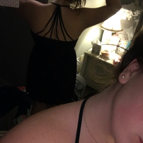 Black dress - Picture 2 of 2